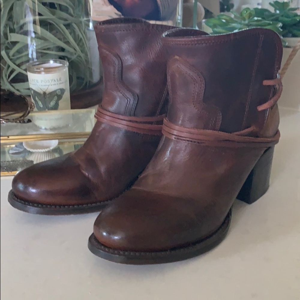 FREEBIRD boots